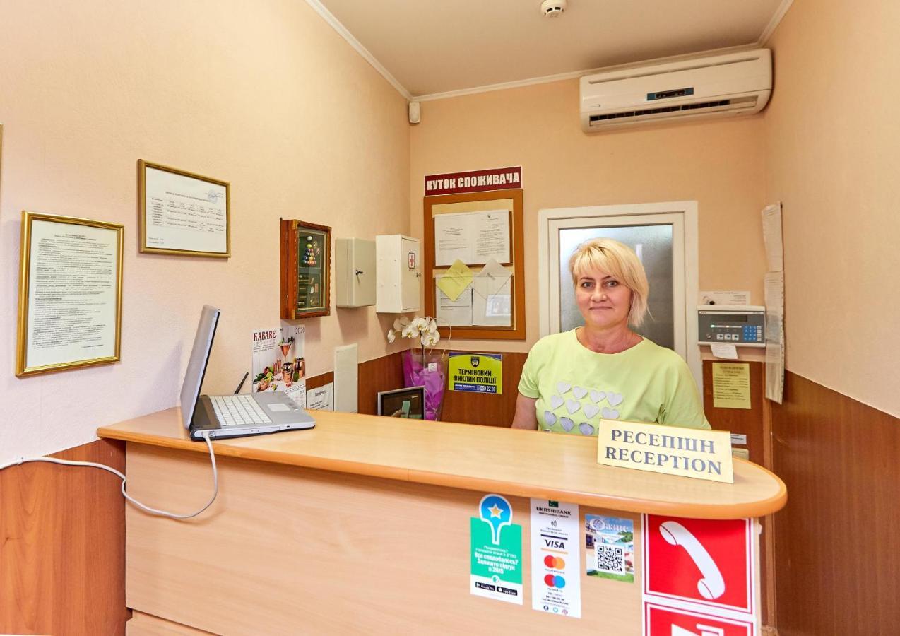 Oasis Hotel Odessa Eksteriør billede