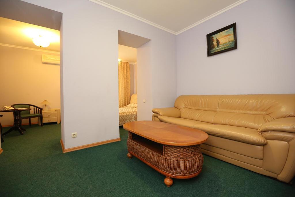 Oasis Hotel Odessa Værelse billede