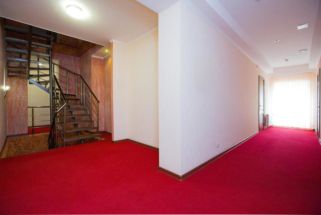 Oasis Hotel Odessa Eksteriør billede