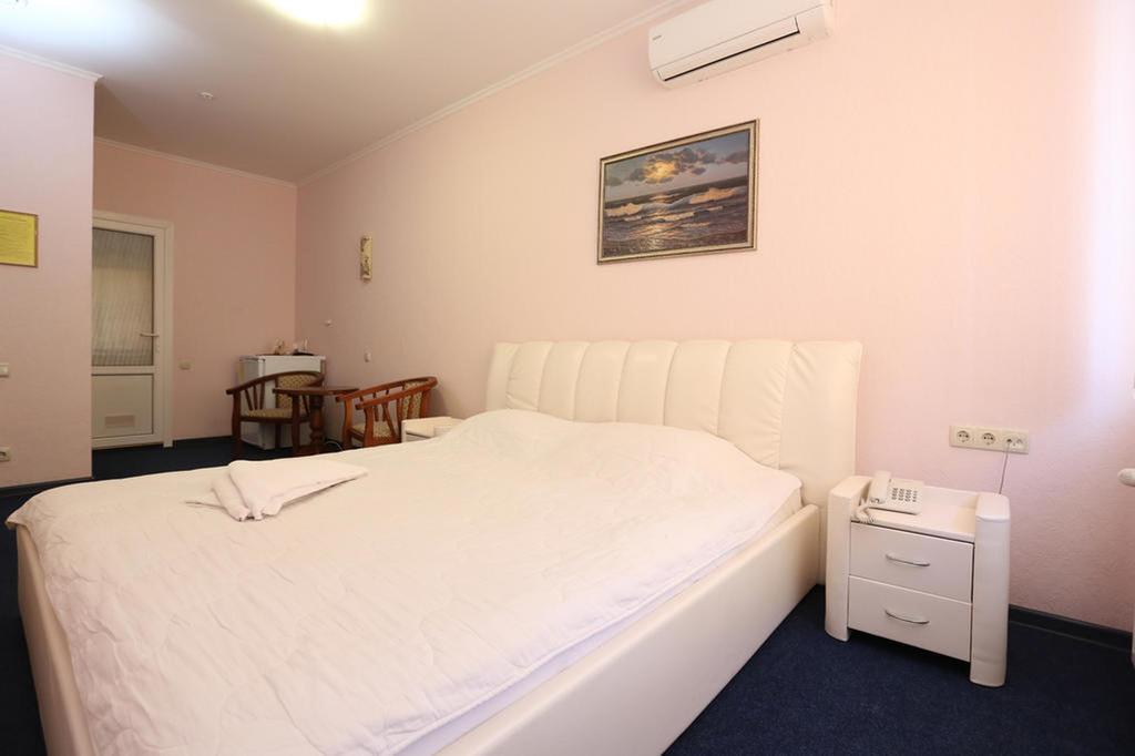 Oasis Hotel Odessa Værelse billede