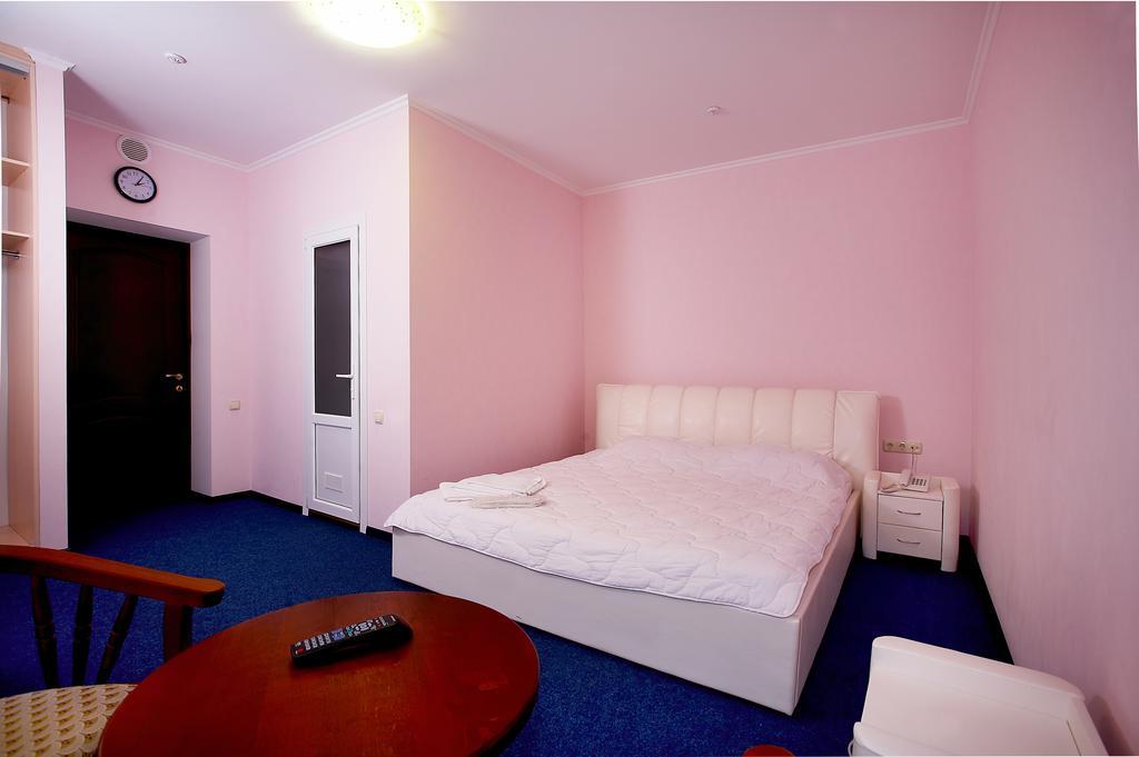 Oasis Hotel Odessa Eksteriør billede