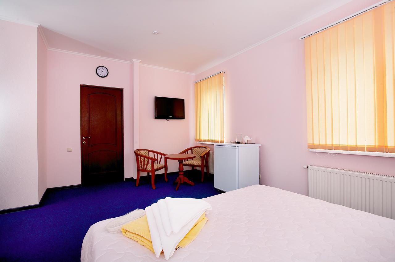 Oasis Hotel Odessa Eksteriør billede
