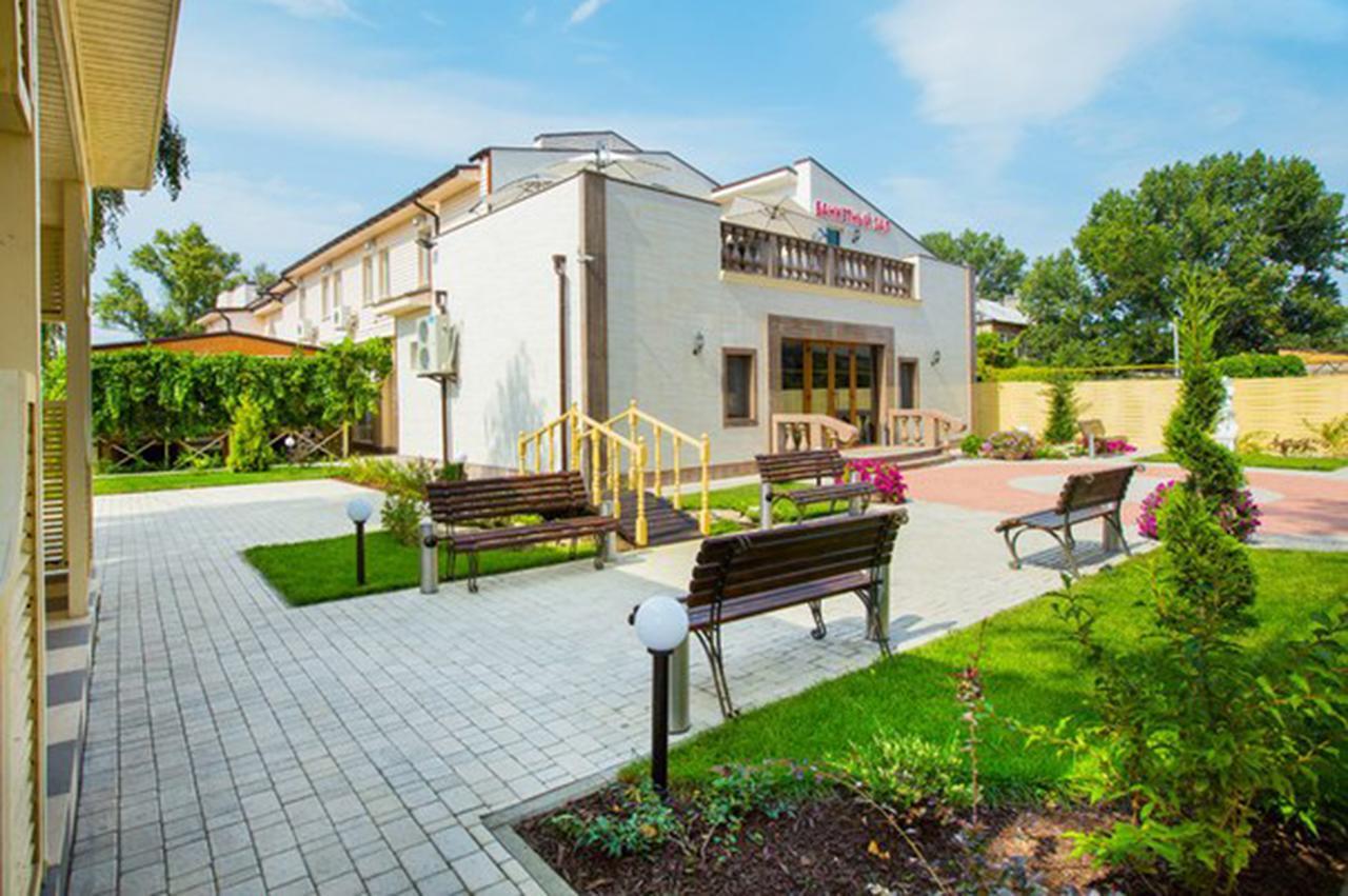 Oasis Hotel Odessa Eksteriør billede